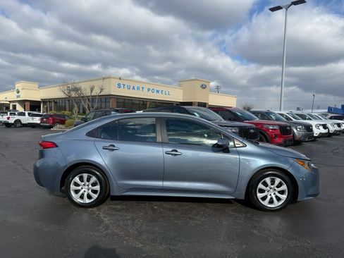Used 2024 Toyota Corolla LE image 17