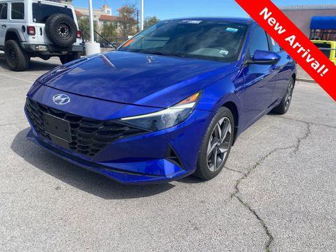Used 2023 Hyundai Elantra SEL w/ Convenience Package image 1