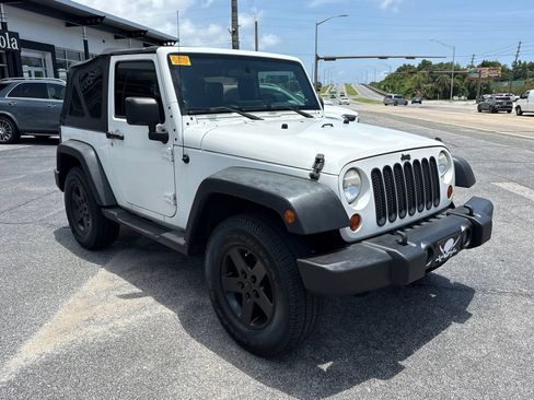 Used 2009 Jeep Wrangler X AWD/4WD image 8