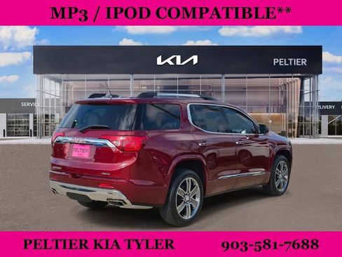Used 2017 GMC Acadia Denali w/ Technology Package image 8