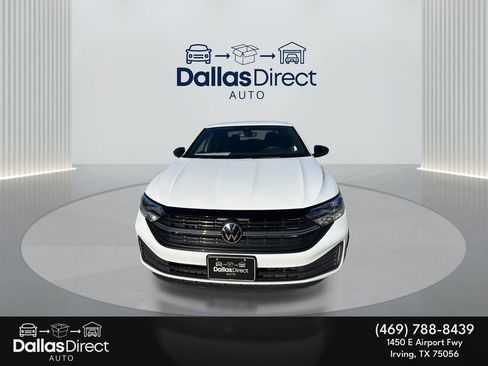 Used 2023 Volkswagen Jetta Sport image 3
