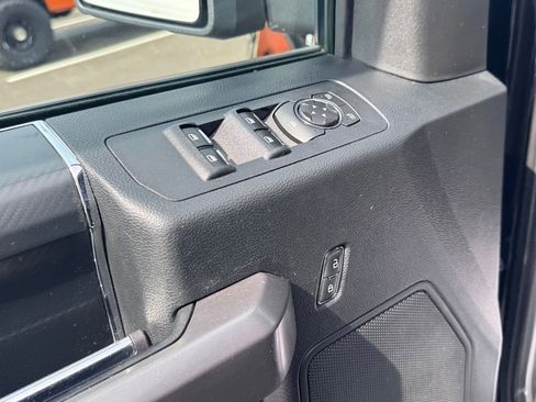 Used 2020 Ford F150 XLT w/ Equipment Group 302A Luxury AWD/4WD image 8
