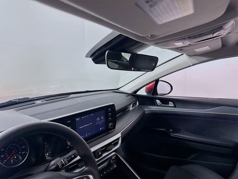 Used 2023 Kia K5 LXS image 6