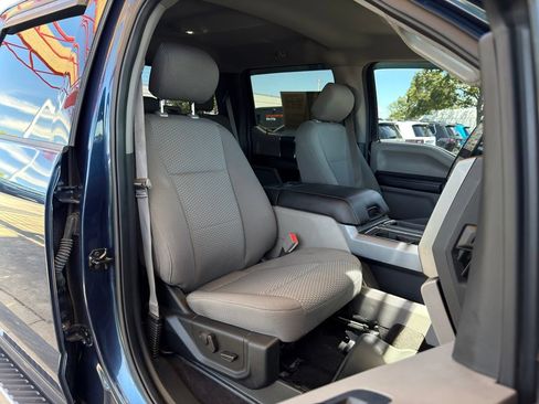 Used 2019 Ford F150 XLT w/ Equipment Group 302A Luxury AWD/4WD image 31