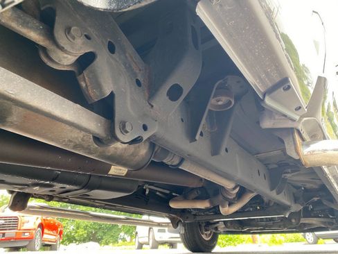 Used 2018 RAM 1500 Classic SLT AWD/4WD image 35