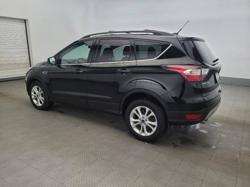 Used 2017 Ford Escape SE w/ Equipment Group 201A image 3
