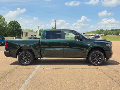 New 2026 RAM 1500 4x4 Crew Cab image 4