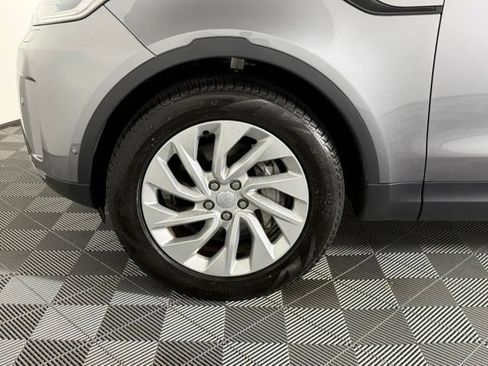 Certified 2025 Land Rover Discovery S AWD/4WD image 11