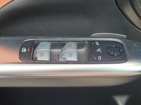 Used 2022 Mercedes-Benz C 300 Sedan image 26