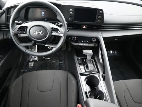 New 2026 Hyundai Elantra SEL Sport image 12