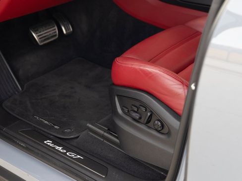 Used 2023 Porsche Cayenne Turbo GT image 22