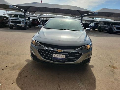 Used 2024 Chevrolet Malibu LT FWD image 3