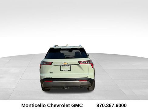 Used 2025 Chevrolet Equinox LT w/ Convenience Package II image 4