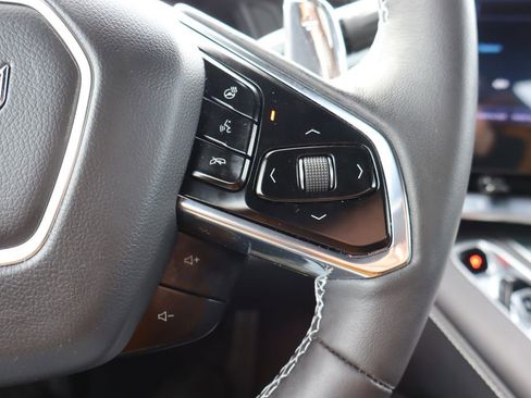 Used 2024 Chevrolet Corvette Stingray Preferred Cpe w/ Z51 Performance Package RWD image 9