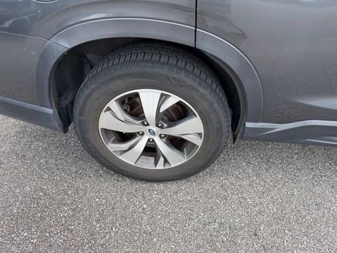 Used 2019 Subaru Ascent Premium AWD/4WD image 5