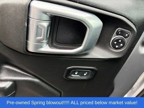Used 2021 Jeep Wrangler Unlimited Sport AWD/4WD image 15