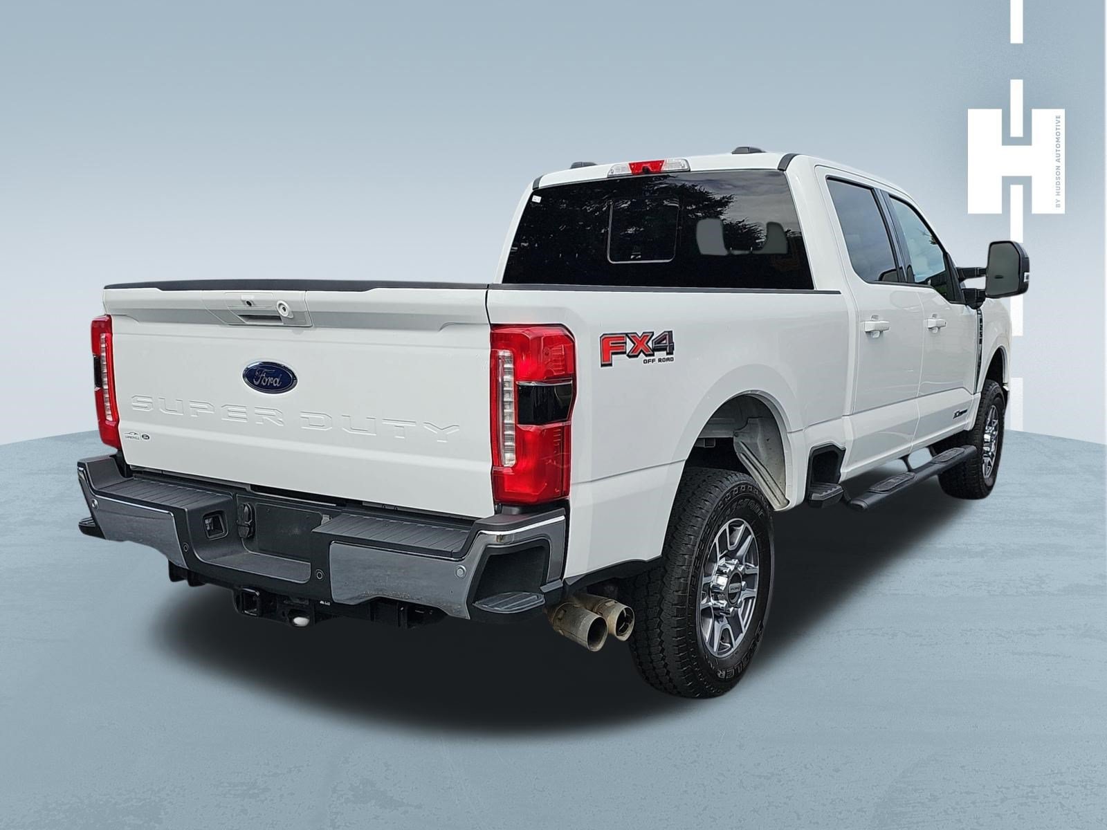 Used 2024 Ford F250 Lariat w/ FX4 Off-Road Package AWD/4WD image 3