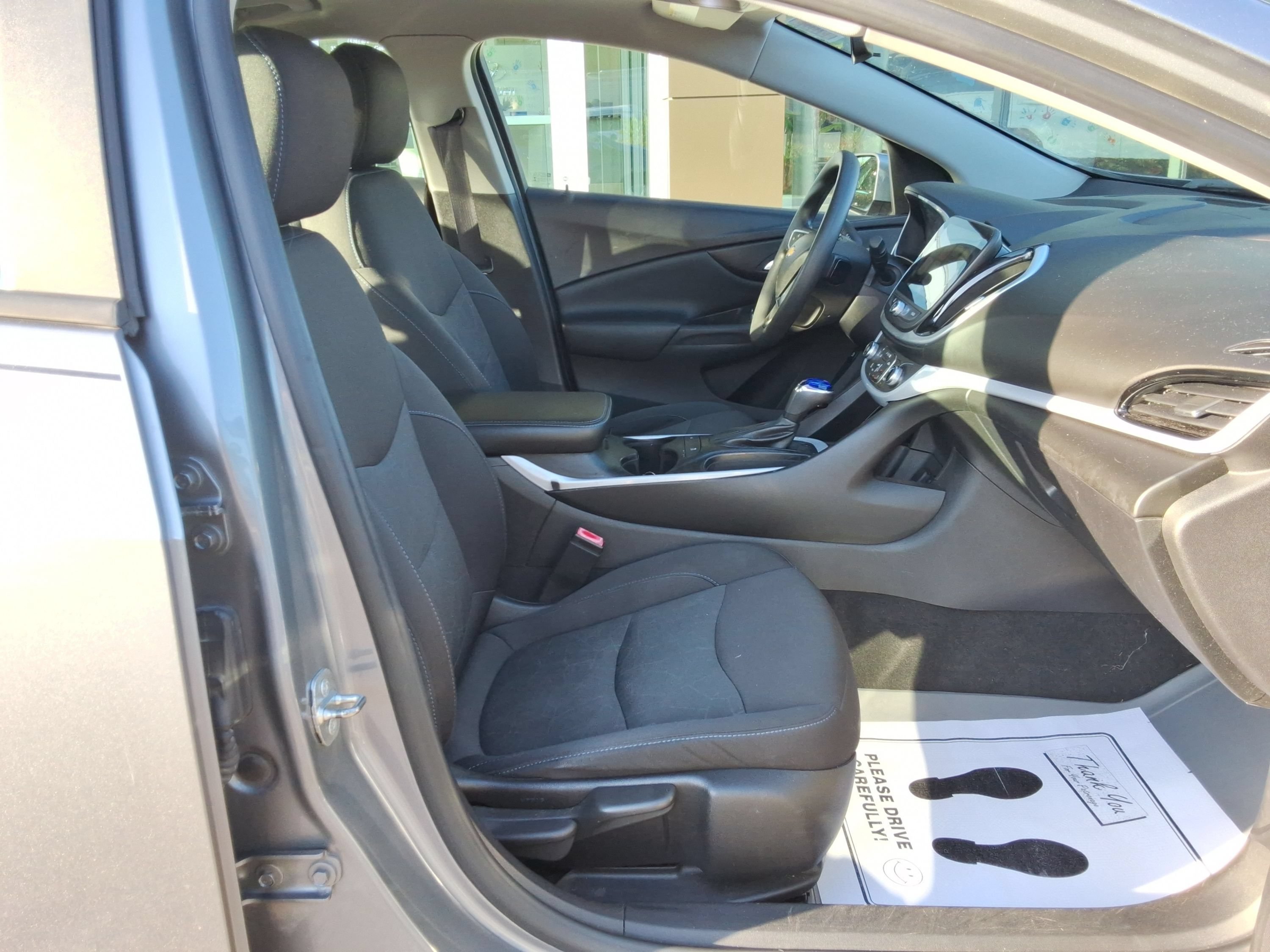 Used 2018 Chevrolet Volt LT FWD image 24