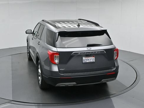 Certified 2021 Ford Explorer XLT w/ Equipment Group 202A RWD image 46