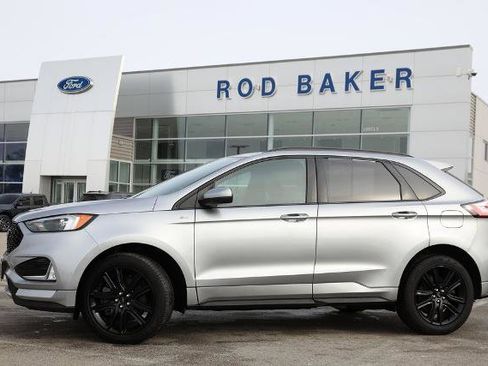 Certified 2022 Ford Edge ST-Line w/ Class II Trailer Tow Package image 3
