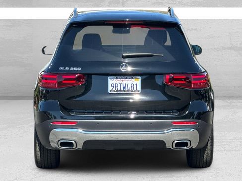 Certified 2024 Mercedes-Benz GLB 250 image 5