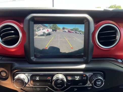 Used 2020 Jeep Wrangler Unlimited Rubicon AWD/4WD image 8