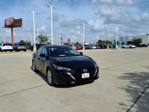 Used 2024 Nissan Sentra S FWD image 7