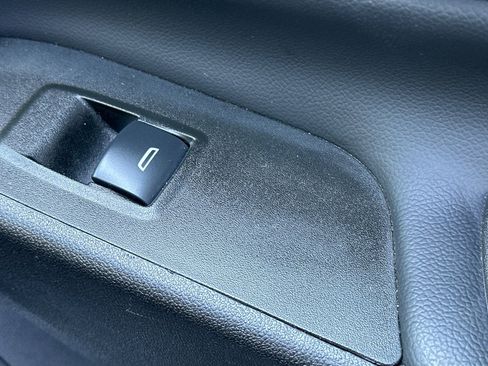 Used 2024 Chevrolet Equinox LT image 22