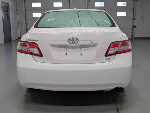 Used 2011 Toyota Camry LE w/ LE Extra-Value Pkg FWD image 10