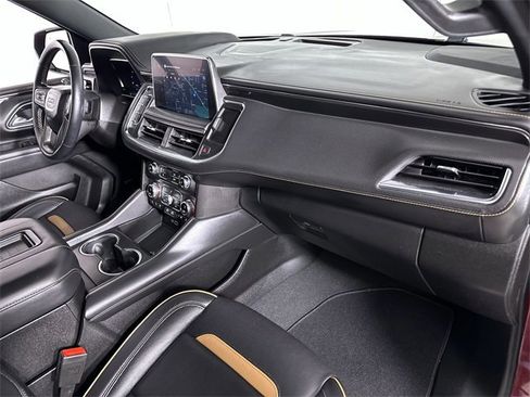 Used 2024 GMC Yukon AT4 w/ Technology Package image 30