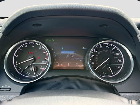 Used 2018 Toyota Camry XLE FWD image 15