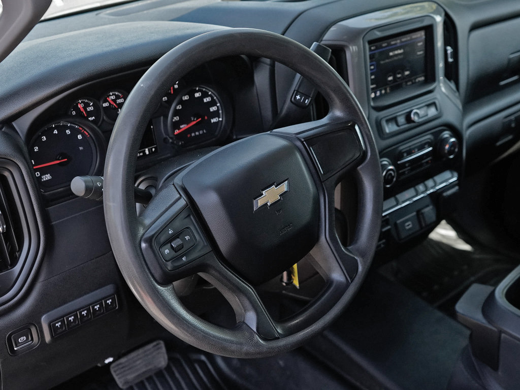 Used 2020 Chevrolet Silverado 2500 W/T AWD/4WD image 3