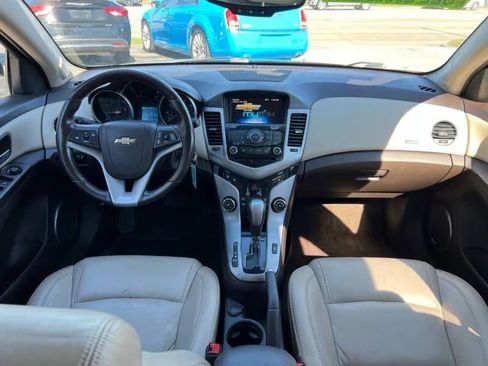 Used 2013 Chevrolet Cruze LT image 14