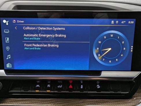 Used 2023 Chevrolet Silverado 1500 LT Trail Boss w/ Protection Package AWD/4WD image 9