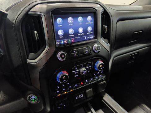 Used 2019 GMC Sierra 1500 Denali w/ Denali Ultimate Package AWD/4WD image 9