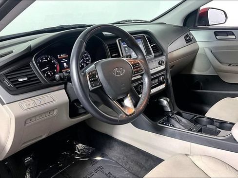Used 2018 Hyundai Sonata SEL FWD image 16