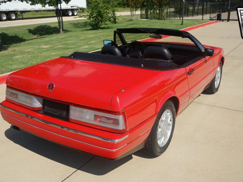 Used 1991 Cadillac Allante image 6