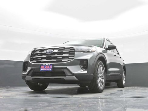 New 2026 Ford Explorer Active w/ Active Comfort Package image 18