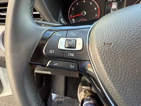 Used 2022 Volkswagen Passat 2.0T SE image 25