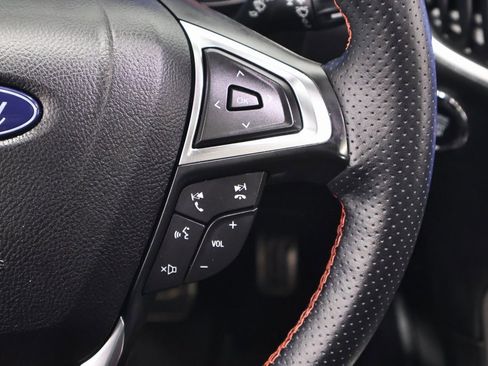 Certified 2023 Ford Edge ST-Line image 25