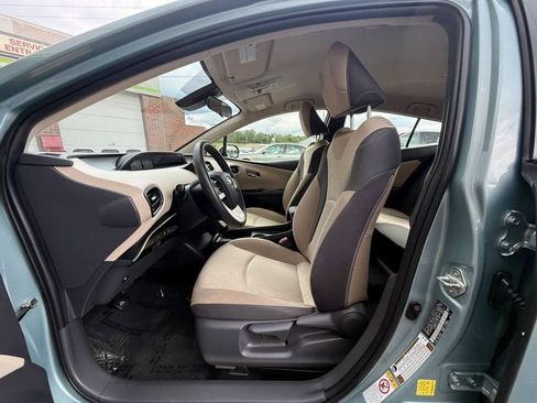 Used 2018 Toyota Prius Two w/ Prius Two Safety Plus Package FWD image 16
