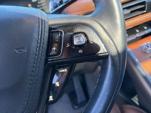 Used 2020 Lincoln Aviator Reserve w/ Equipment Group 202A image 14