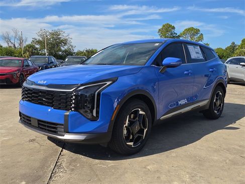 New 2026 Kia Sportage EX image 4