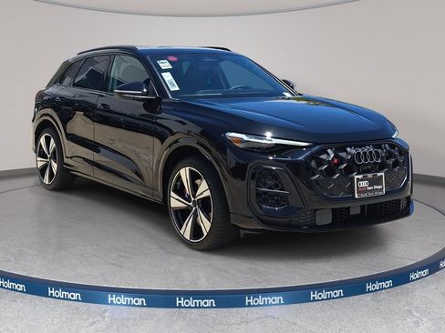 New 2026 Audi SQ5 Premium Plus AWD/4WD image 3
