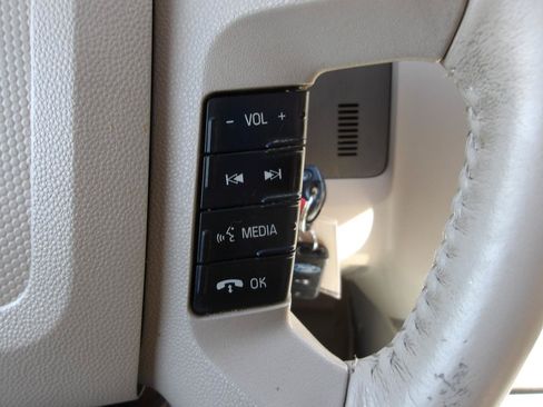 Used 2009 Ford Escape XLT AWD/4WD image 16