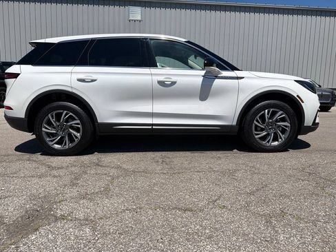 Used 2023 Lincoln Corsair FWD image 12