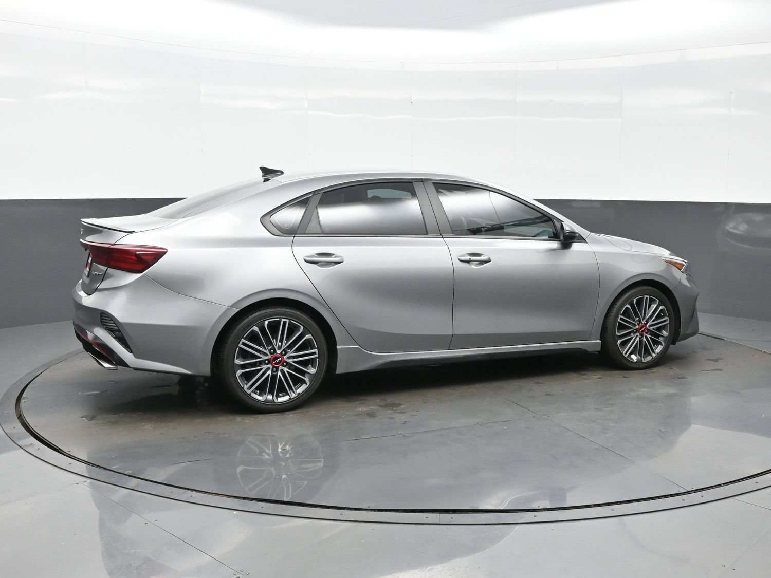 Used 2024 Kia Forte GT FWD image 9