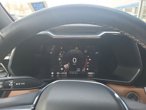 Certified 2023 GMC Canyon AT4 w/ AT4 Premium Package image 16