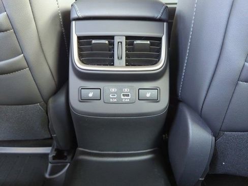 Used 2025 Subaru Legacy Limited image 31