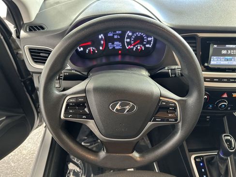 Used 2020 Hyundai Accent SE image 14